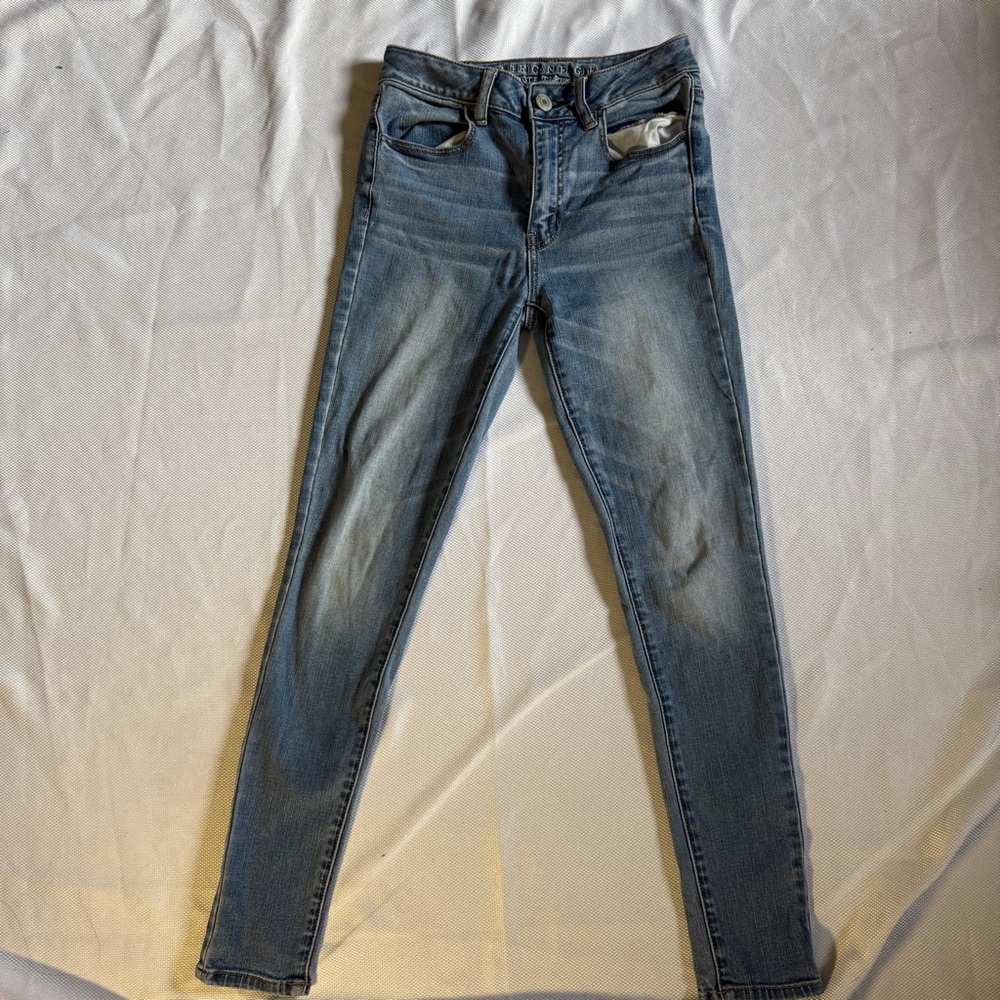 American Eagle Super Stretch Skinny Jeans – Size 2